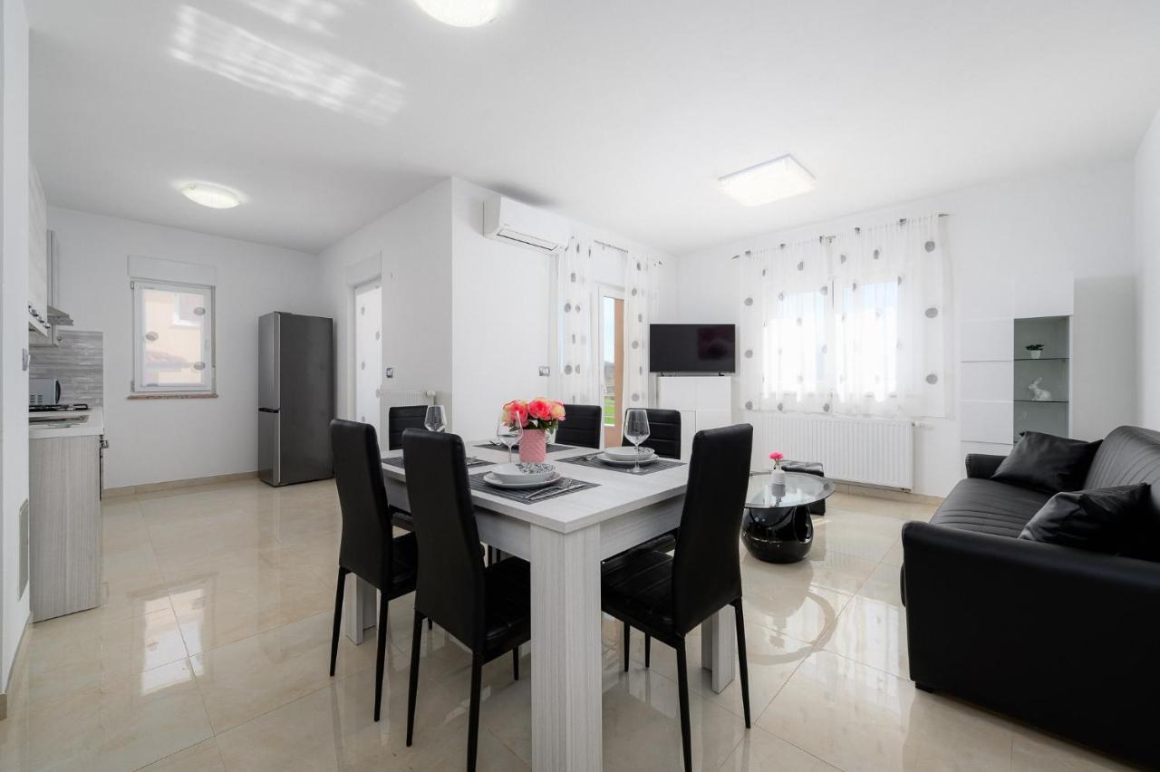 Stancija Amoroso Porec Apartments Zewnętrze zdjęcie